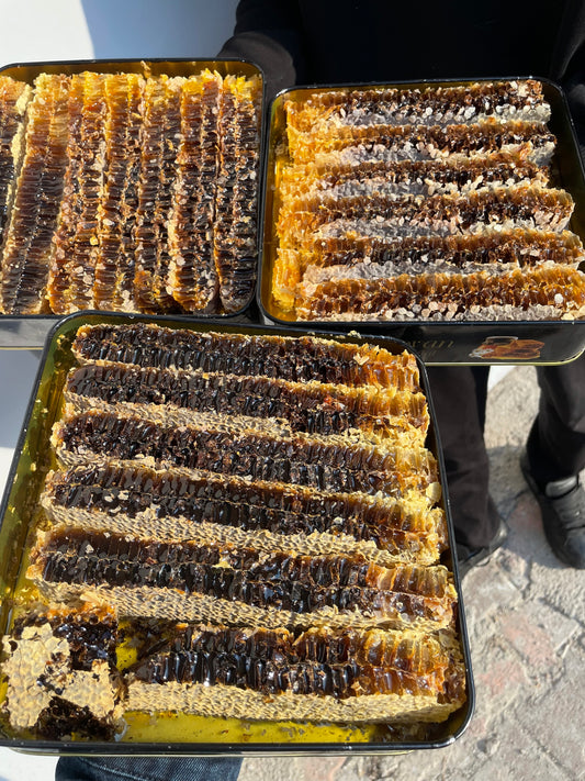 Pervari Esmer Petekli Yayla Çiçek Balı 2 kg – Teneke