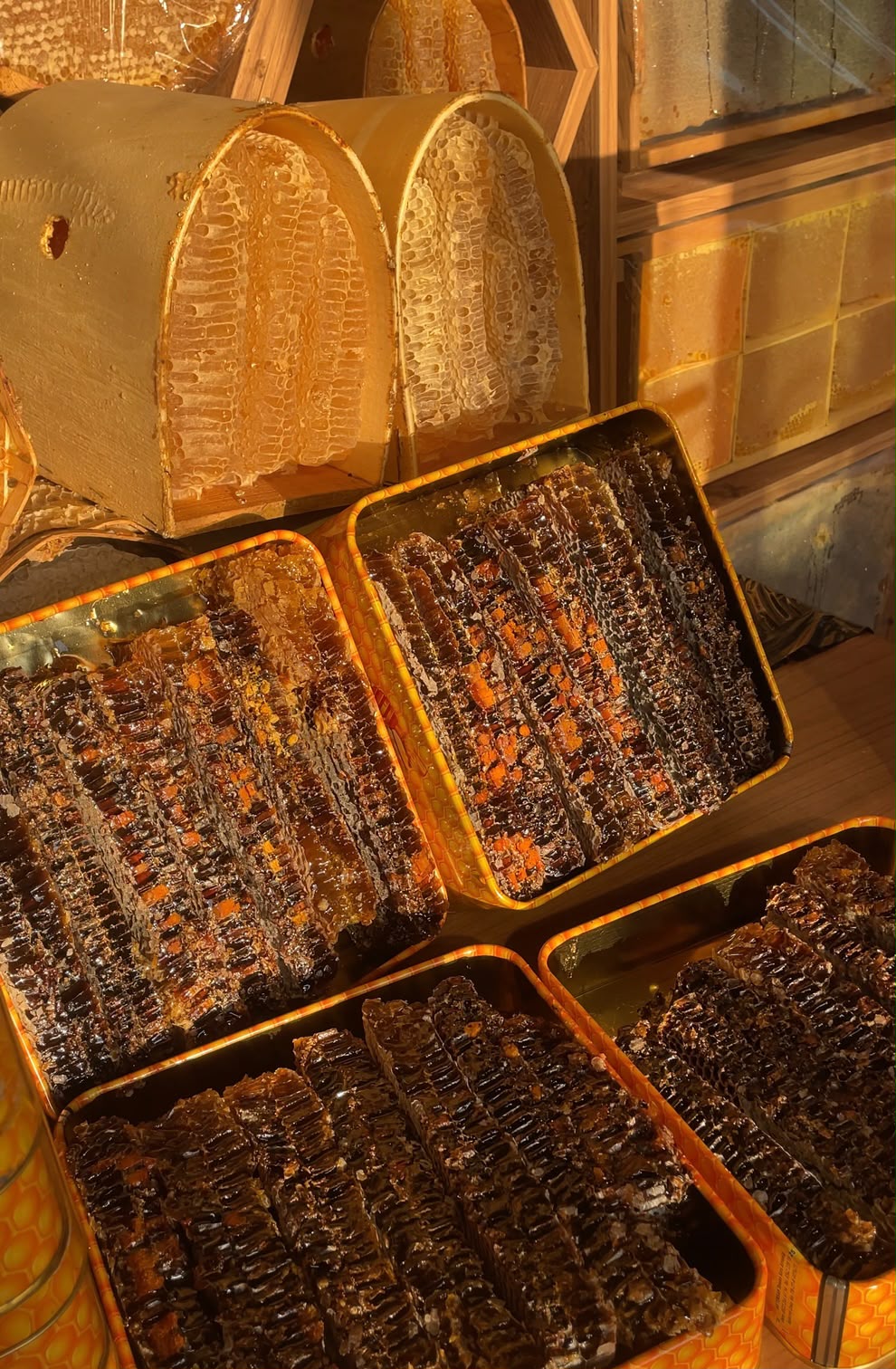 Pergalı Polenli Petekli Bal 2kg